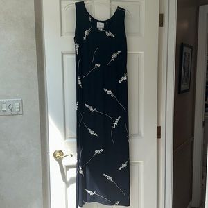 Women’s Medium navy blue dress with flower pattern